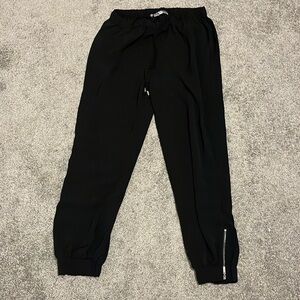Jennifer Lopez Black Women’s Joggers size medium.